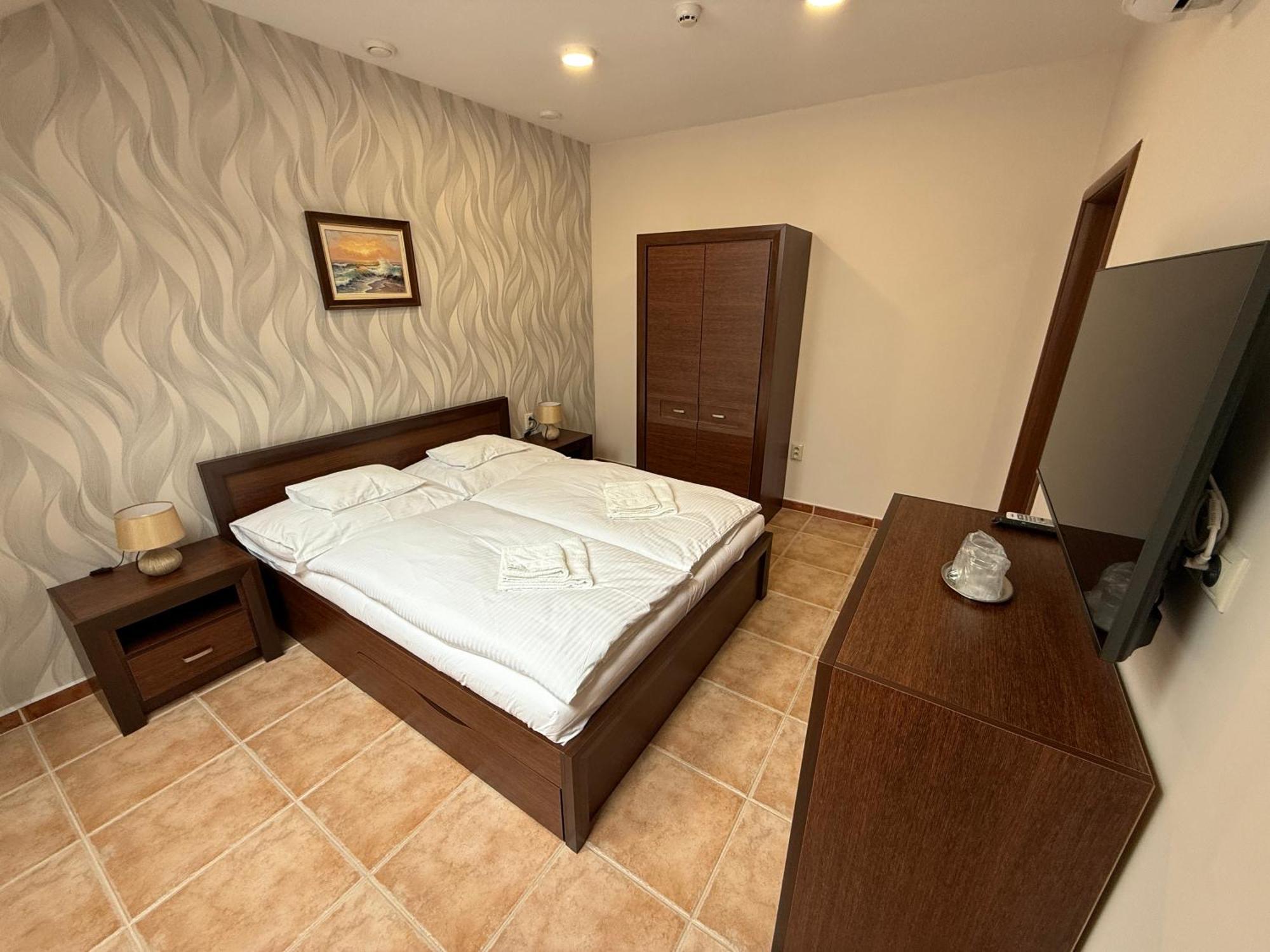 Spa & Wellness Hotel Orchidea Velky Meder Exterior foto